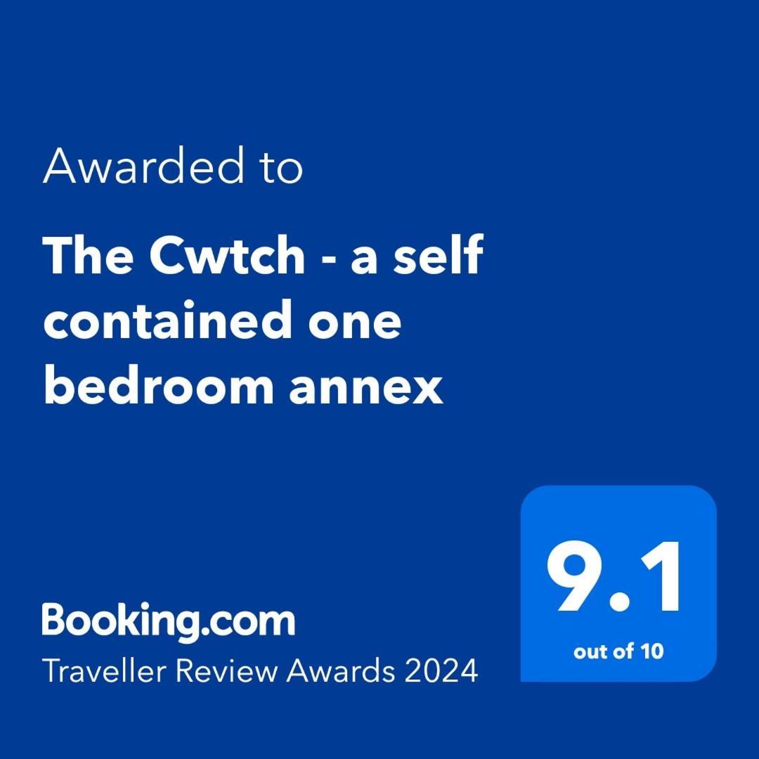 The Cwtch - A Self Contained One Bedroom Annex 풀헬리 외부 사진